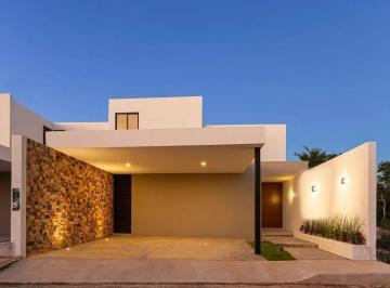 Casa · 253m² · 4 Recámaras · 2 Estacionamientos · Casa en Venta en Dzitya Mérida