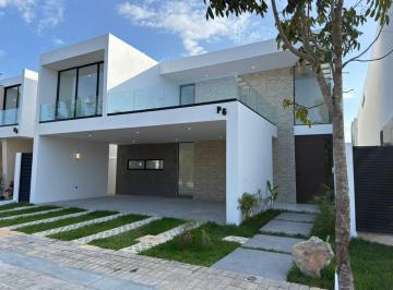 Casa · 397m² · 4 Recámaras · 3 Estacionamientos · Casa en Privada Soluna