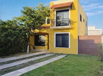 Casa · 130m² · 3 Recámaras · 2 Estacionamientos · Casa en Venta en Gran Santa Fe Norte – Privada Adelfas