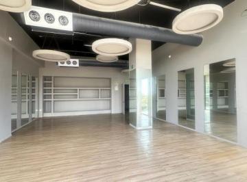 Local en centro comercial u oficinas. Renta $195,000MN · Local en Centro Comercial U Oficinas. Renta $195,000 Mn