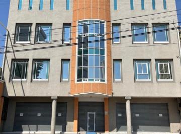 Edificio · 540m² · 6 Estacionamientos · Edificio en Renta, Ideal Para Escuela, Oficinas, Consultorios, Academia