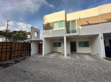 Casa de 3 habitaciones, Zapopan · Casa en Venta Ciudad Granja Zapopan