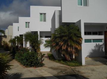 Casa · 2 Recámaras · 2 Estacionamientos · Townhose en San Ramon Norte, Dentro del Periférico de Mérida