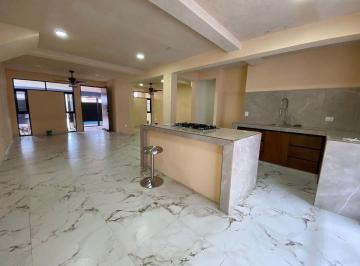 Casa · 160m² · 4 Recámaras · 2 Estacionamientos · Casa Equipada con Cuatro Habitaciones en San Vicente Oriente, Mérida