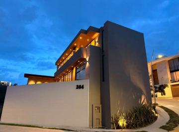 Casa · 297m² · 3 Recámaras · 2 Estacionamientos · Casa en Fraccionamiento Zanda