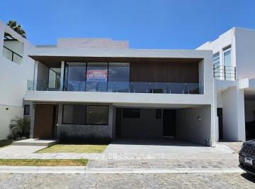 Casa · 375m² · 4 Recámaras · 2 Estacionamientos · Casa en Renta P. La Isla2 C. Mayorca Lomas de Angelópolis Cholula Puebla
