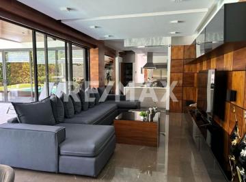 Casa en condominio de 5 habitaciones, Querétaro · Casa en Venta El Campanario Querétaro