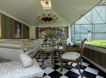 Casa · 844m² · 6 Estacionamientos · Casa en Venta con Uso de Suelo Mixto en La Col. Americana