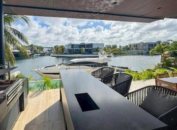 Casa · 1000ha · 4 Recámaras · 6 Estacionamientos · Exclusiva Casa en Puerto Cancun Zona Hotelera