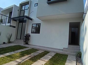 Casa · 204m² · 4 Recámaras · 2 Estacionamientos · Casa Nueva en Venta, Centro de Jiutepec, Morelos.