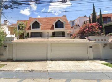 Casa de 4 habitaciones, Zapopan · Casa en Venta en Naciones Unidas, Jalisco.