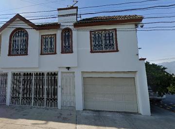 Casa de 6 habitaciones, San Nicolás de los Garza · Amlia Casa en San Nicolas de Los Garza