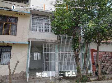 Casa de 5 habitaciones, Aguascalientes · Casa en Venta Al Poniente (Jose Lopez Portillo)