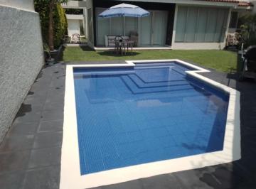 Casa · 281m² · 4 Recámaras · 4 Estacionamientos · Venta de Casa en Zona de Jardines de Cuernavaca