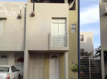 Casa de 3 habitaciones, San Pedro Tlaquepaque · Frac. Loreto 3 Habitaciones 3 Niveles