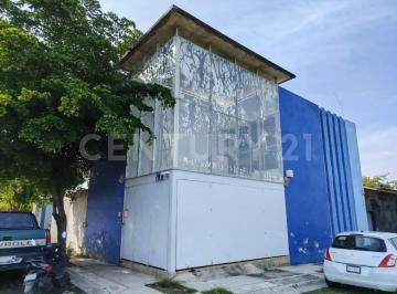 Oficina · 108m² · Se Vende Edificio de Oficinas en La Col. Centenario, Villa de Álvarez, Colima