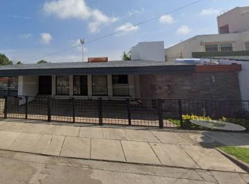 Casa de 4 habitaciones, Zapotlán el Grande · Venta de Casa en Agustín Melgar Col. Mansiones del Real Jalisco