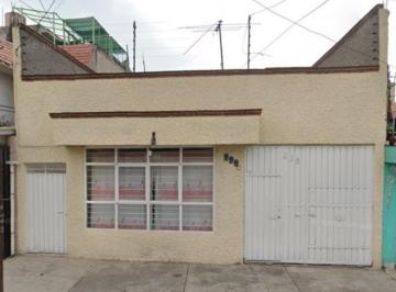 Casa de 2 habitaciones, Gustavo A. Madero · Venta de Casa en San Juan de Aragón V Secc, en La Gustavo a Madero en Ciudad de México