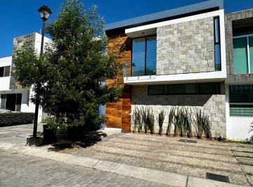 Casa de 3 habitaciones, Tlajomulco de Zúñiga · Casa en Casa Fuerte con Jardín Privado y Amenidades | 193 m² de Construcción