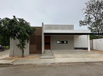 8ead53ecaa3e81a8913b9955c42529d43d6181f3ea0359fcedaab5bf74c3b649 · Casa en Venta en Praderas del Mayab