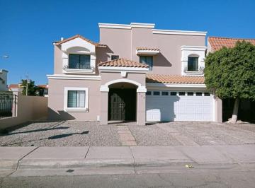 Casa de 3 habitaciones, Mexicali · Se Renta Casa en Puerta de Hierro