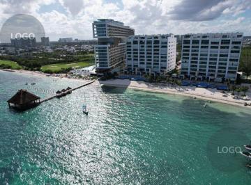 Departamento · 200m² · 4 Recámaras · 2 Estacionamientos · Espectacular Departamento en Renta en Cancun Frente Al Mar