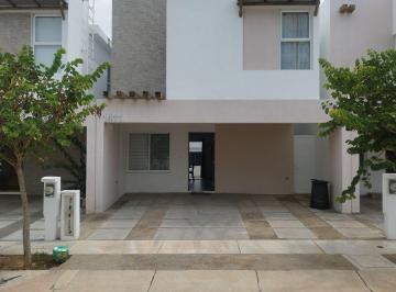 Casa en condominio de 3 habitaciones, Mazatlán · Casa en Venta en Almarena Residencial con Acceso Directo a Alberca