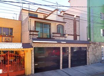Casa de 4 habitaciones, Gustavo A. Madero · Casa de 128 m² con 4 Recámaras en Venta en Estrella