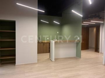 Oficina · 617m² · 1 Estacionamiento · Local Comercial