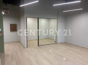Oficina · 617m² · 1 Estacionamiento · Local Comercial