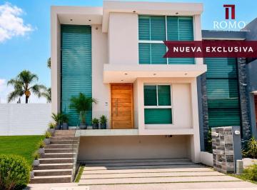 Casa de 4 habitaciones, Tlajomulco de Zúñiga · Casa en Venta Fraccionamiento Casa Fuerte