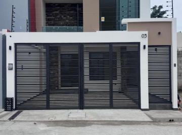 Casa de 3 habitaciones, Tapachula · Casa en Venta en Fracc. Los Cedros
