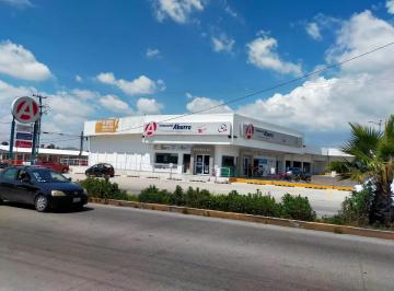 Local comercial · 140m² · 15 Estacionamientos · Local en Amozoc en Av Principal con Estacionamiento