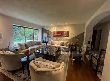 Casa · 694m² · 4 Recámaras · 6 Estacionamientos · Exclusiva Residencia en Venta o Renta en San Angel