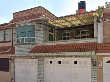 Casa de 3 habitaciones, Ecatepec de Morelos · Casa en Venta en Industrias Tulpetlac Ecatepec de Morelos