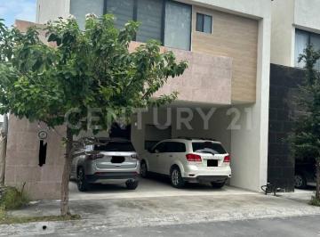 Casa · 199m² · 3 Recámaras · 2 Estacionamientos · Casa en Venta en Col. Cerradas de Rinconada en Apodaca, N. L.