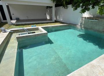 Casa de 1 habitación, Mérida · ¡Quinta Urbana con 500 m² de Terreno, Estudio Loft con a A, Terraza y Piscina con Hidromasaje