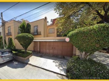 Casa de 5 habitaciones, Benito Juárez · Casa en Venta en La Quemada 44
