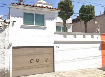 Casa de 4 habitaciones, Metepec · Casa de 360 m² con 4 Recámaras en Venta en Purísima