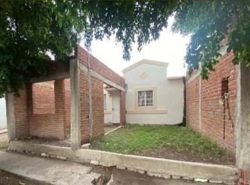 Casa · 2 Recámaras · 1 Estacionamiento · Casa en Venta en Villas del Cedro