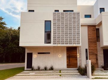 Casa · 175m² · 3 Recámaras · Casa en Fraccionamiento Arbolada