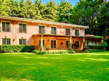 Casa de 4 habitaciones, Ocoyoacac · Casa en Venta en Hacienda Jajalpa con 1,708 m² de Terreno, Bosque Privado y Alberca Techada