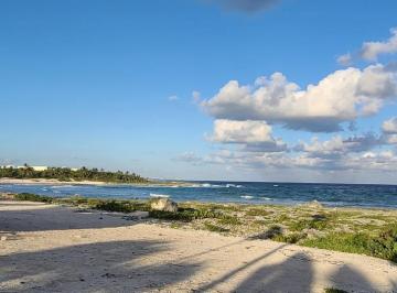 Terreno / Lote · 1000m² · Oportunidad de Inversión: Terreno en Grand Sirenis, Akumal, a 3 Min de La Playa.