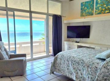 Casa en condominio de 3 habitaciones, Benito Juárez · Casa en Venta en Cancun Frente Al Mar