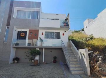 Casa de 3 habitaciones, Corregidora · Casa en Venta en Punta Esmeralda, Corregidora