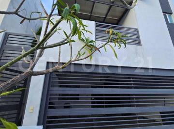 Casa · 174m² · 3 Recámaras · 3 Estacionamientos · Casa en Venta | Privada Quetzal | Guadalupe Nl | Amueblada