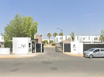 Entrada · Departamento en Venta en Paseos del Bosque | 2 Recámaras, Alberca y Seguridad