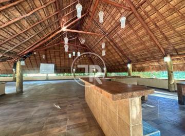 Terreno / Lote · 5500m² · 6 Recámaras · 10 Estacionamientos · Macrolote con Salón de Eventos Sobre Av Prolongación La Luna en Esquina