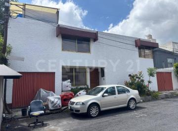 Casa · 240m² · Casa en Venta en La Joya, Tlalpan, Ciudad de México