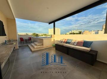 Casa · 210m² · 2 Recámaras · 2 Estacionamientos · Townhouse Amueblado en Renta de 2 Habitaciones con Roof Top en Altabrisa
